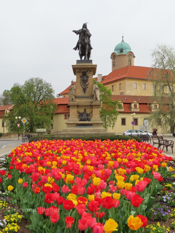Statue of George of Poděbrady